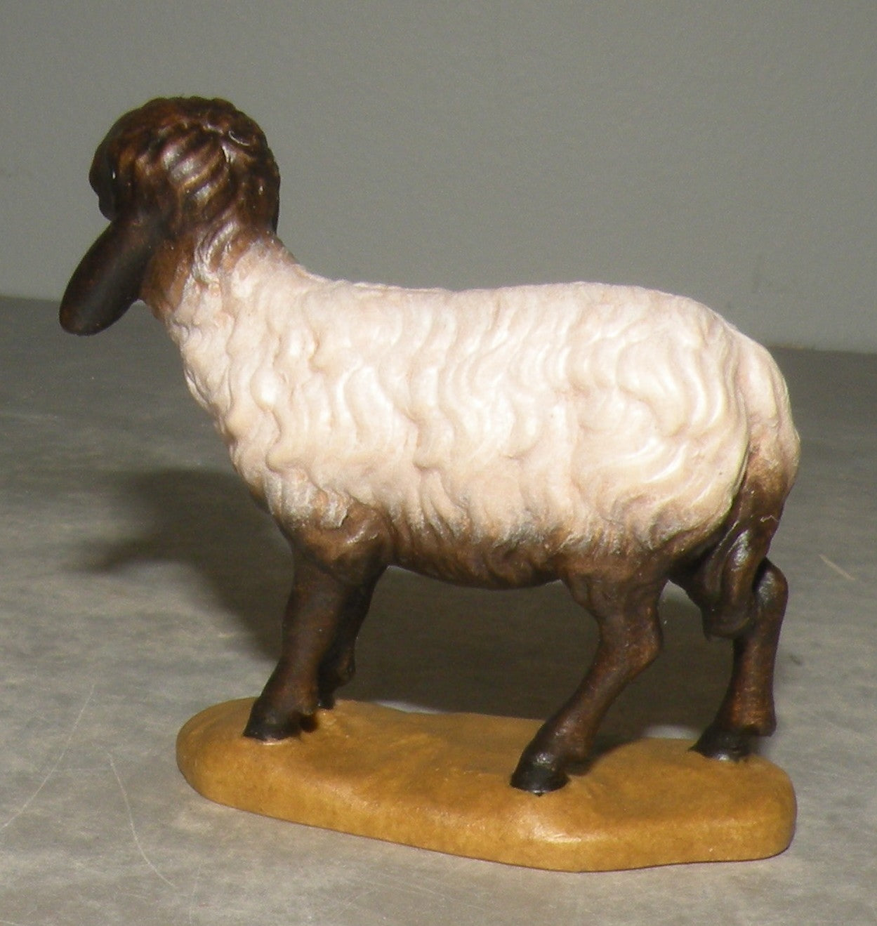 Sheep standing black Head ( 21206-S )  ,   Rustic