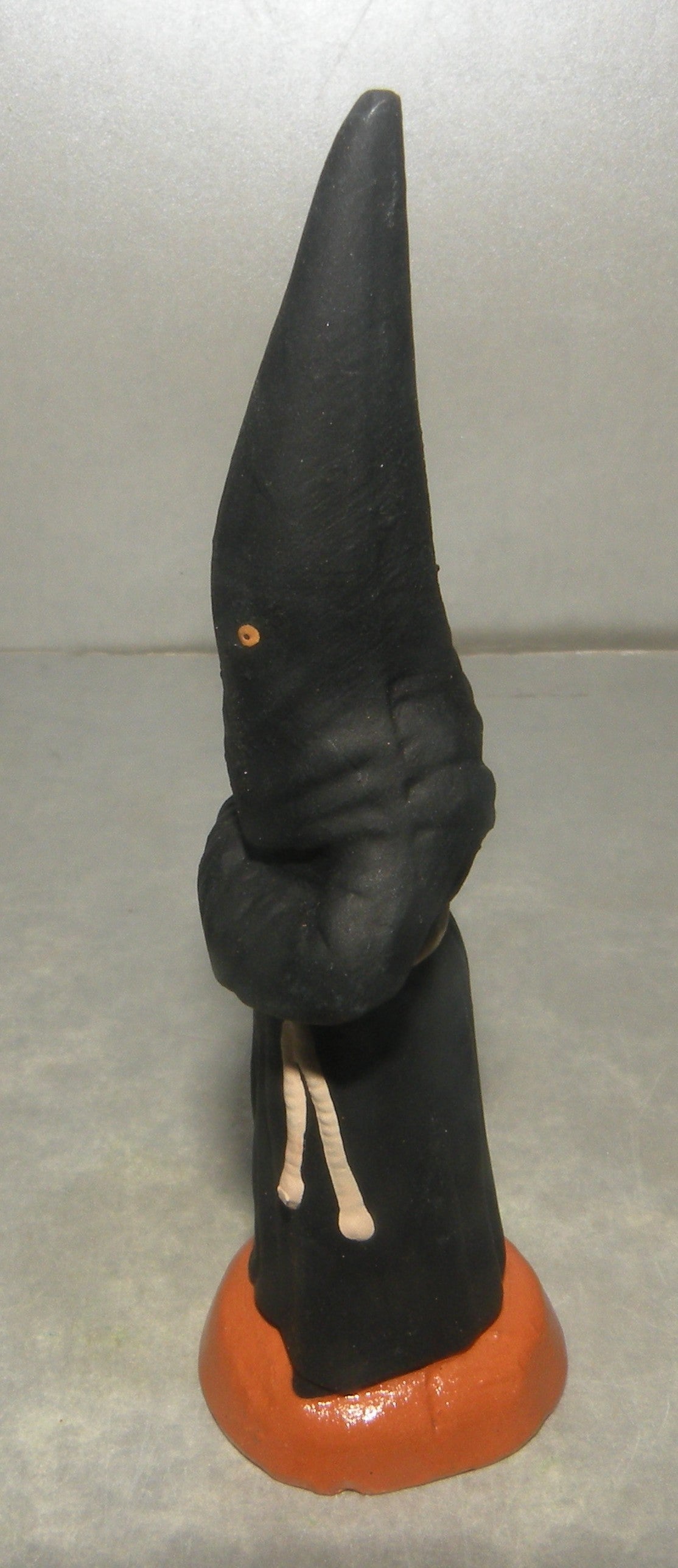 Penitent arms folded  ( Black ) Fouque 6 Cm