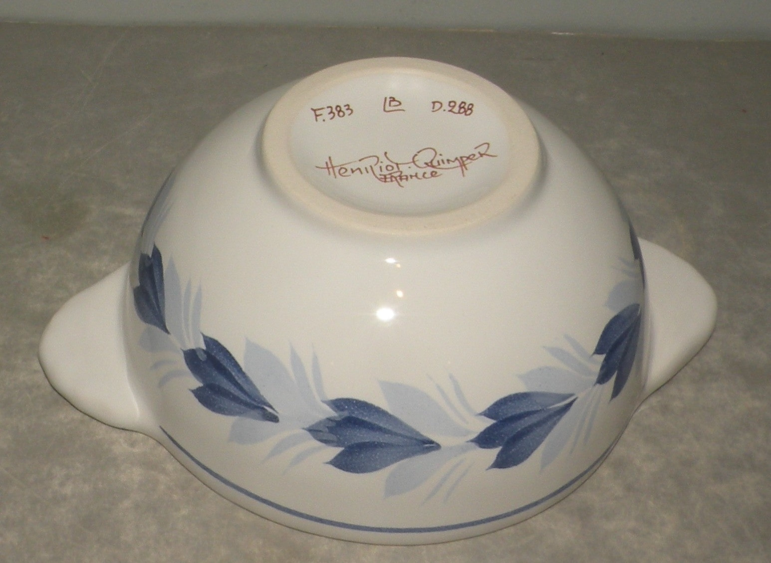 Breton lug bowl, Camaieu Bleu