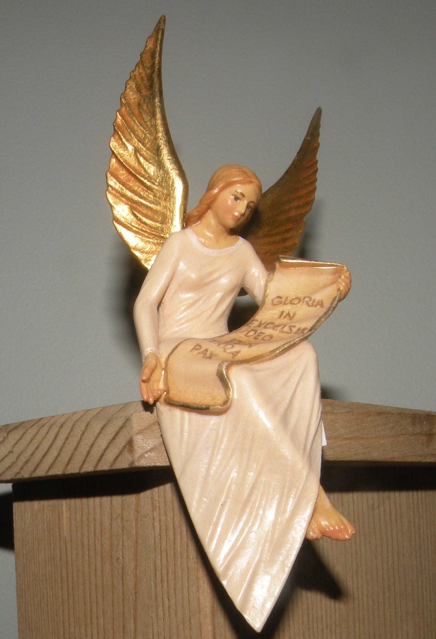 Gloria Angel Venetian Nativity