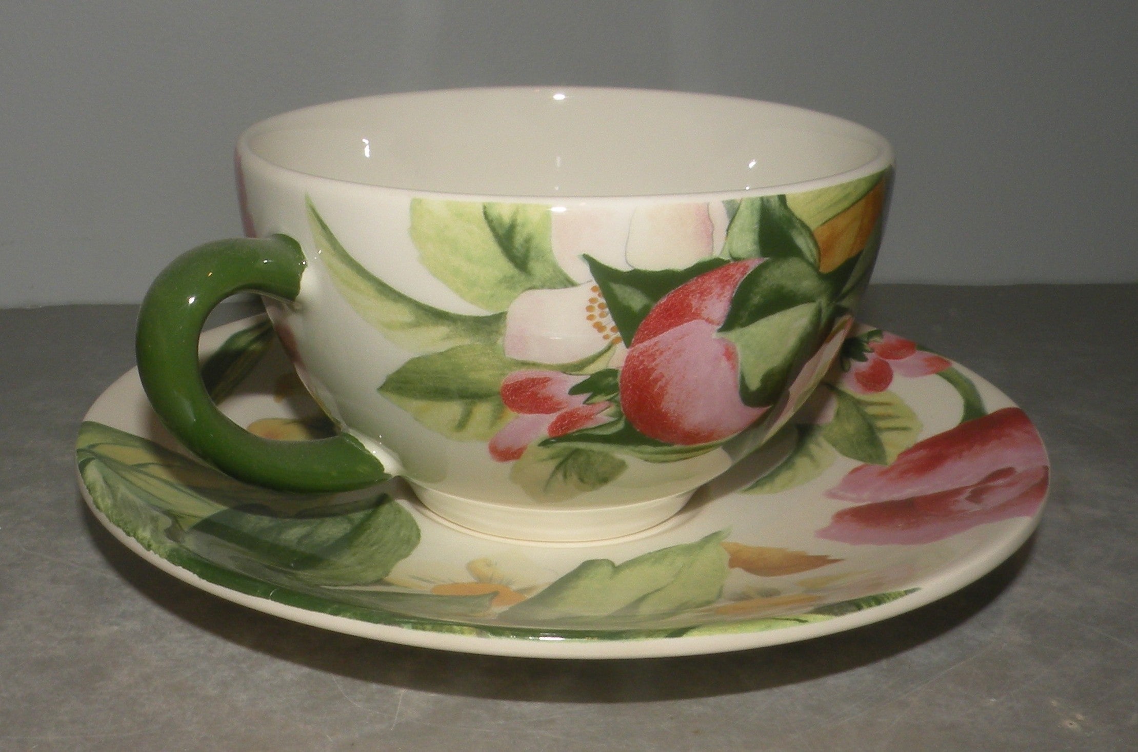 Breakfast Cup & Saucer, Volupte