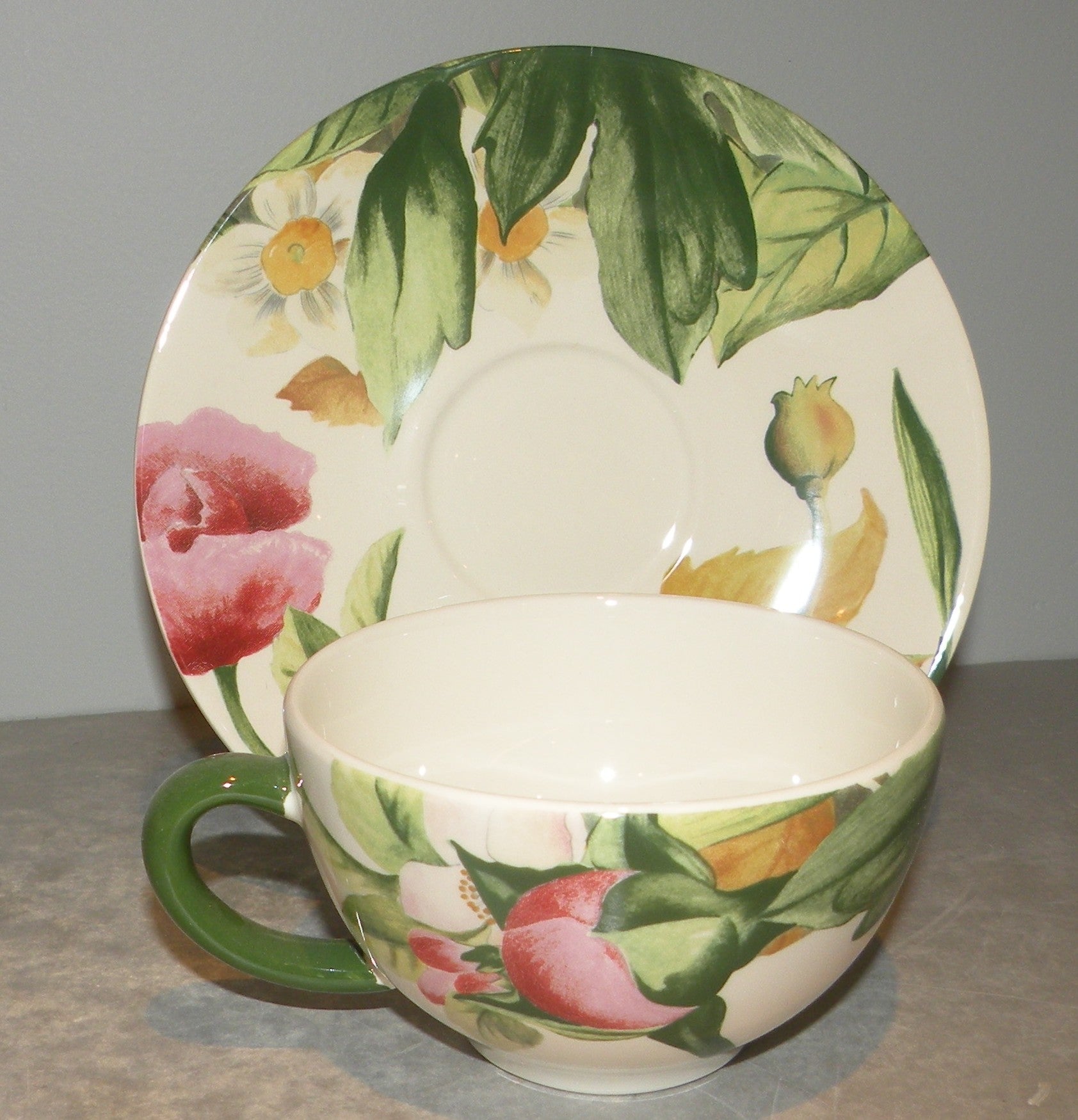 Breakfast Cup & Saucer, Volupte