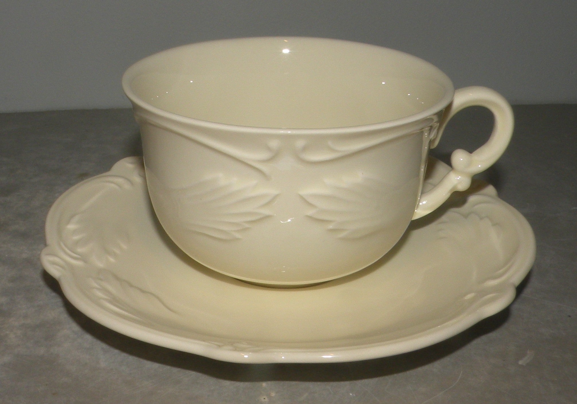 Tea Cup & Saucer, Rocaille