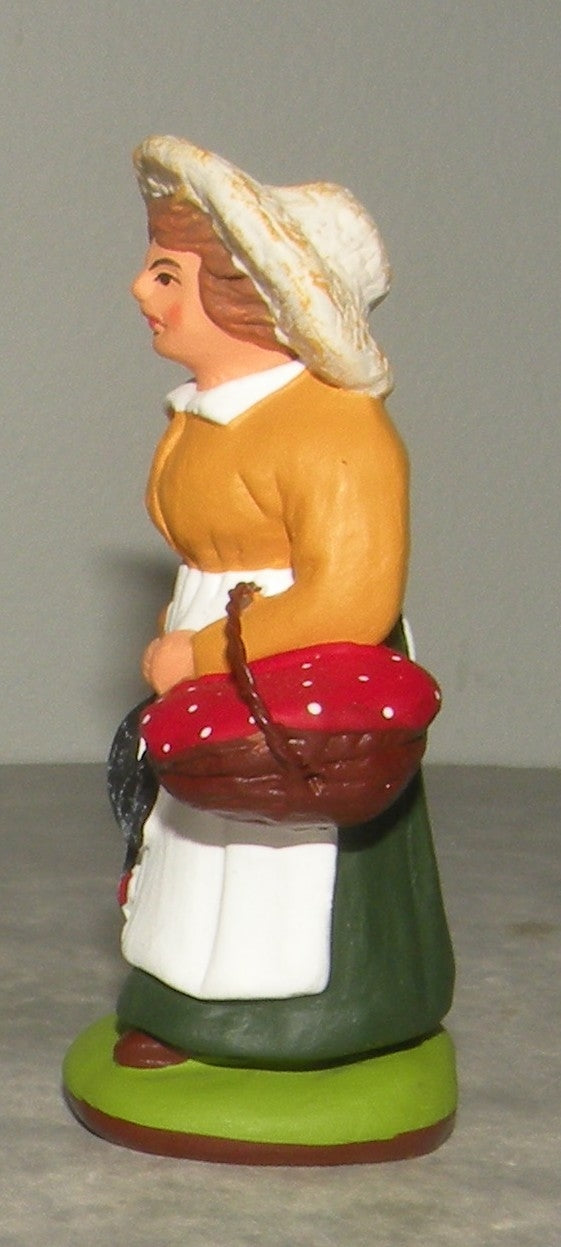 Woman with a hen, Didier, 7 cm