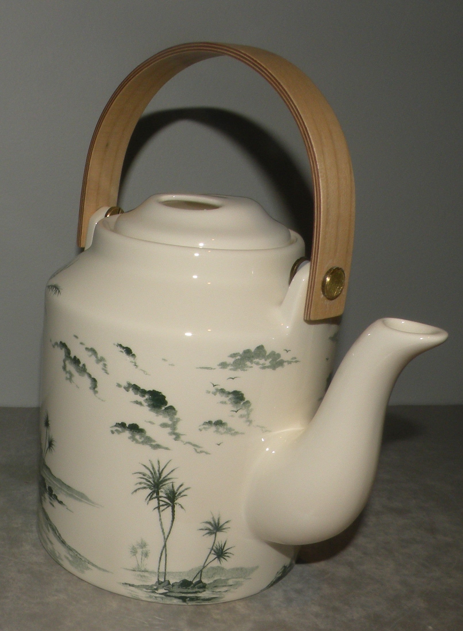 Japanese teapot , Vue d'Orient , Les Depareillees