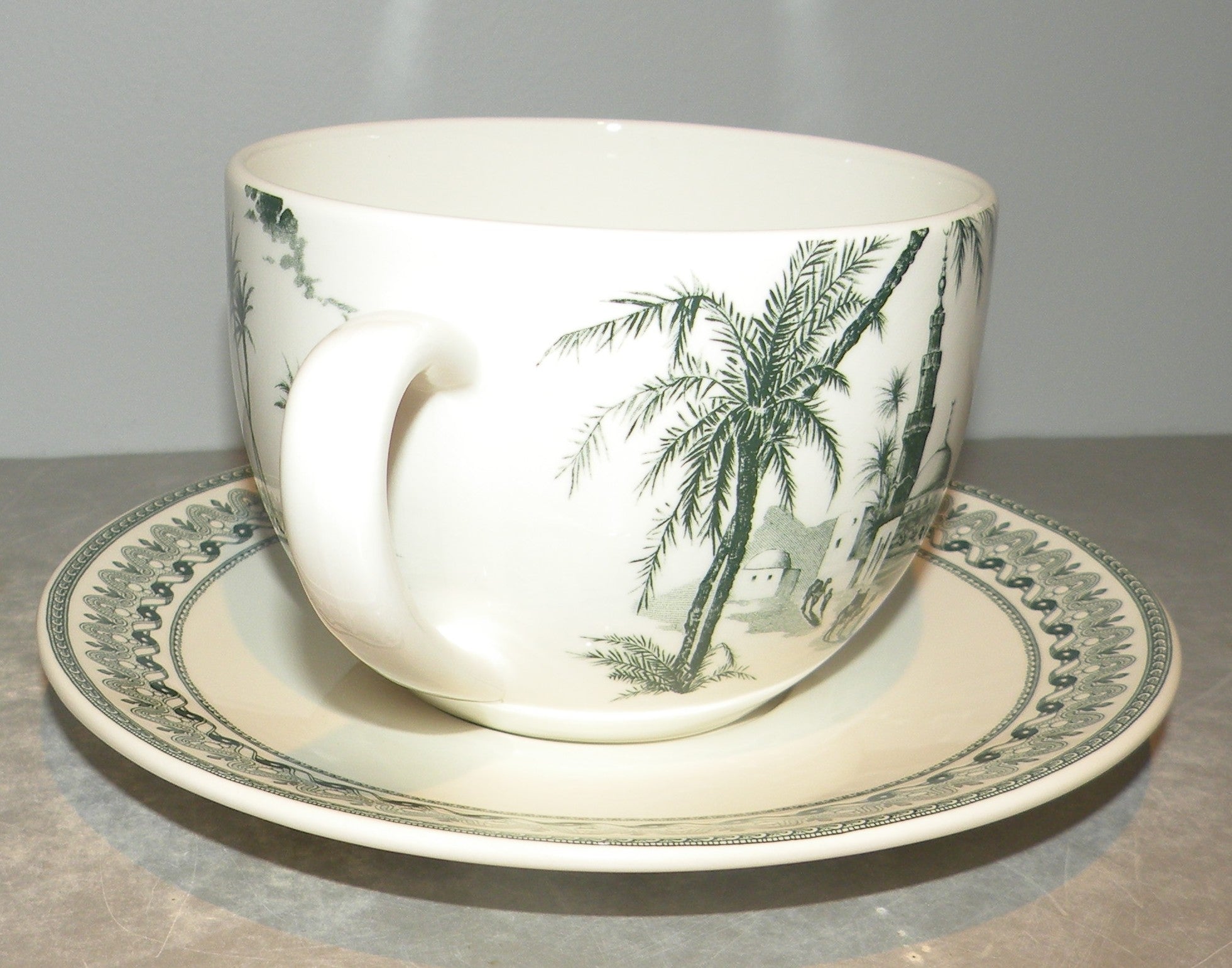 Jumbo Breakfast Cup & Saucer , Vue d'Orient , Les Depareillees