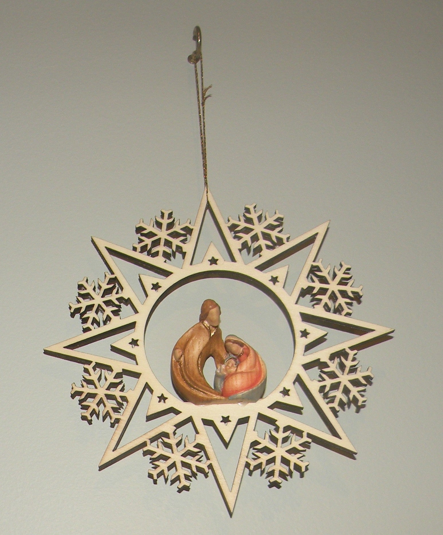 Holy Family 2000 on the star with snowflakes - 08041
