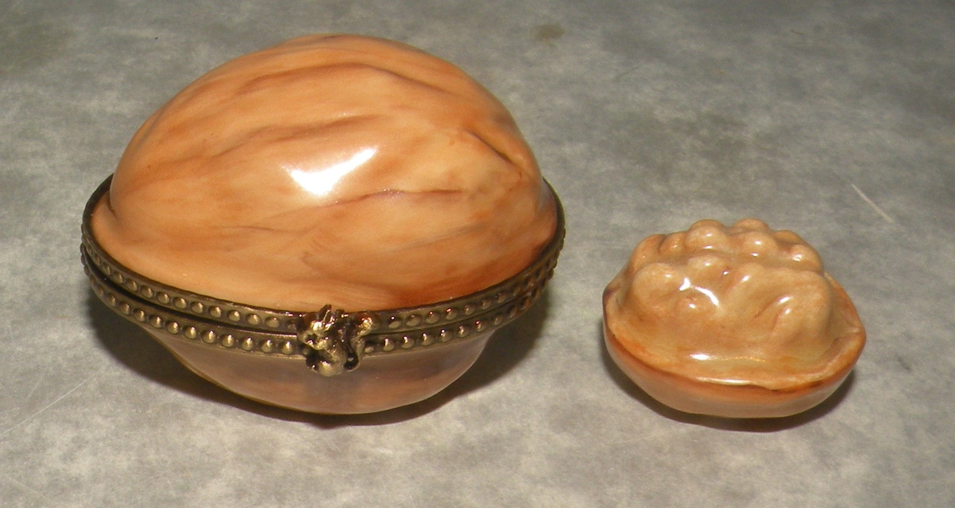 Nut,  Limoges Box number  40