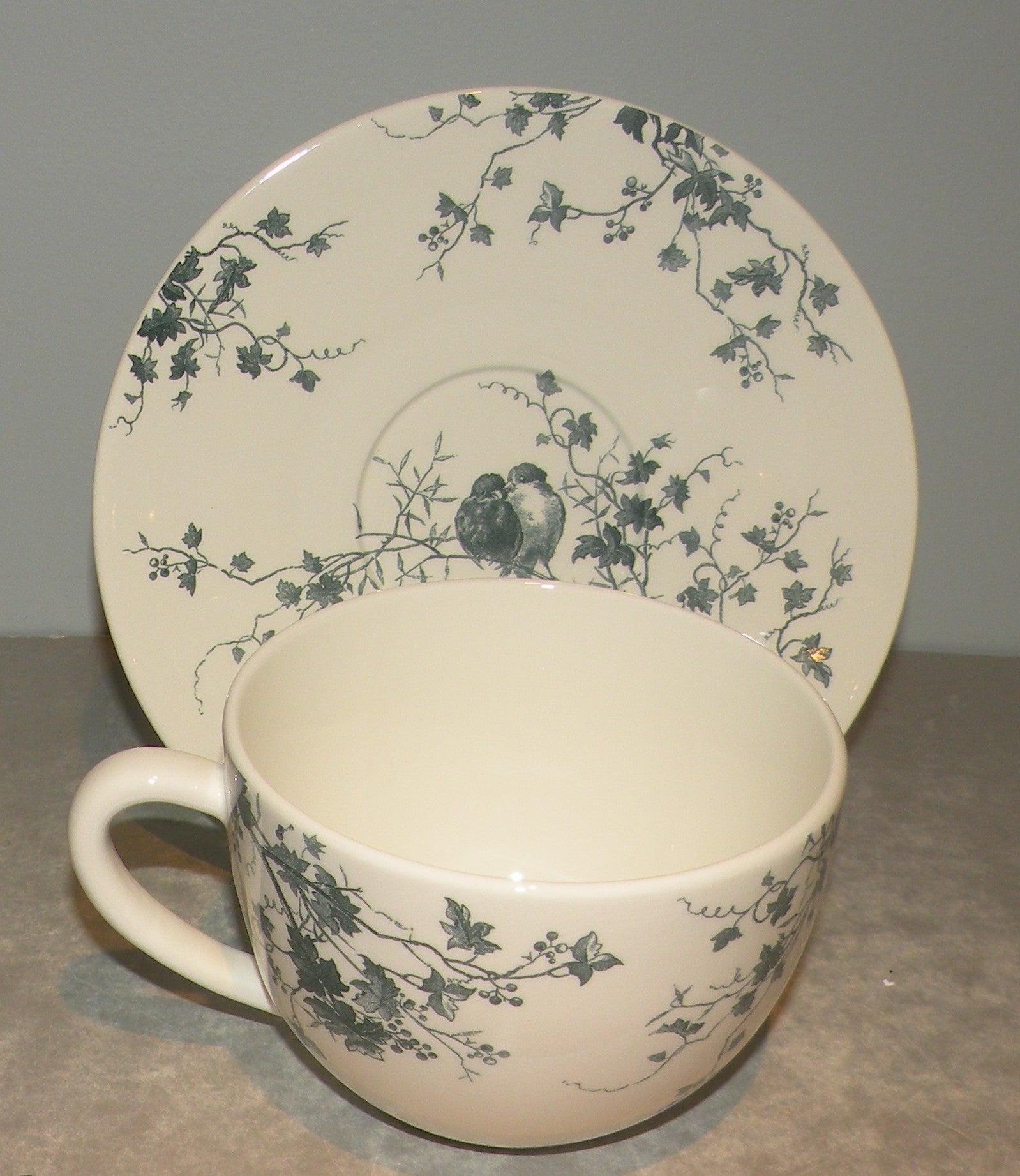 Breakfast Cup Jumbo & Saucer  Les Oiseaux