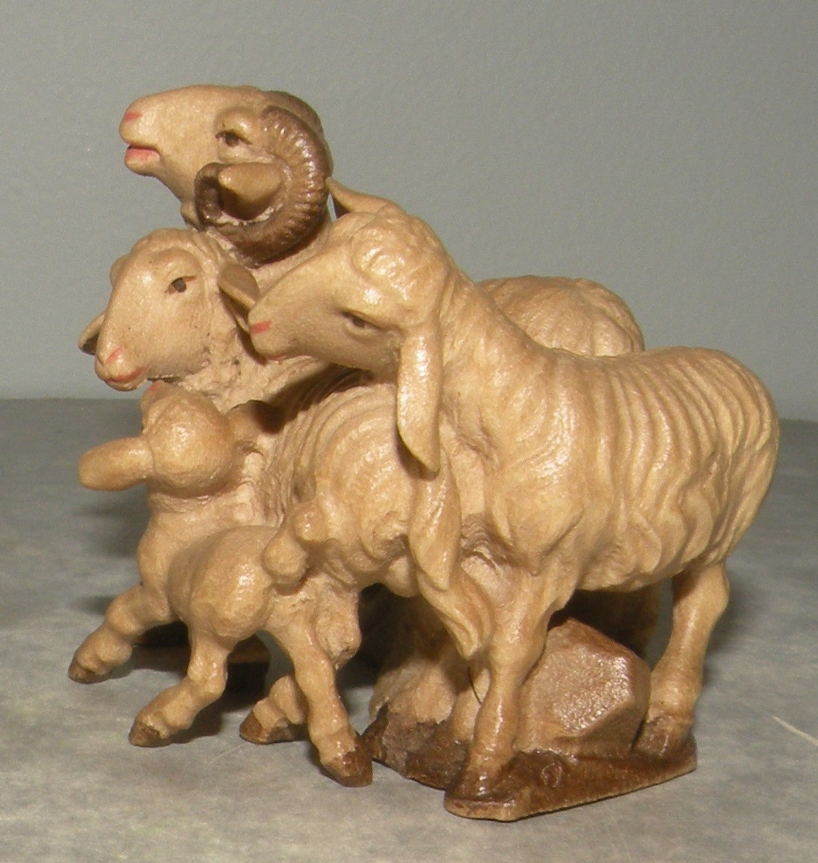 Sheep-Group, ( 21202 ) Rustic ZF Finish