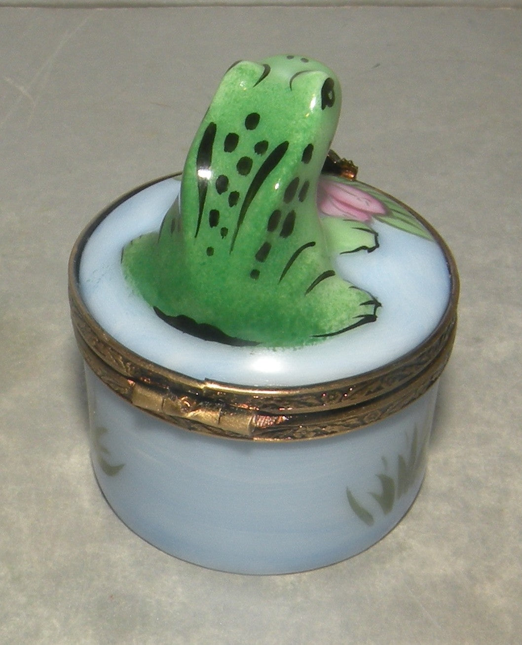 Small Frog, Limoges Box Number 31