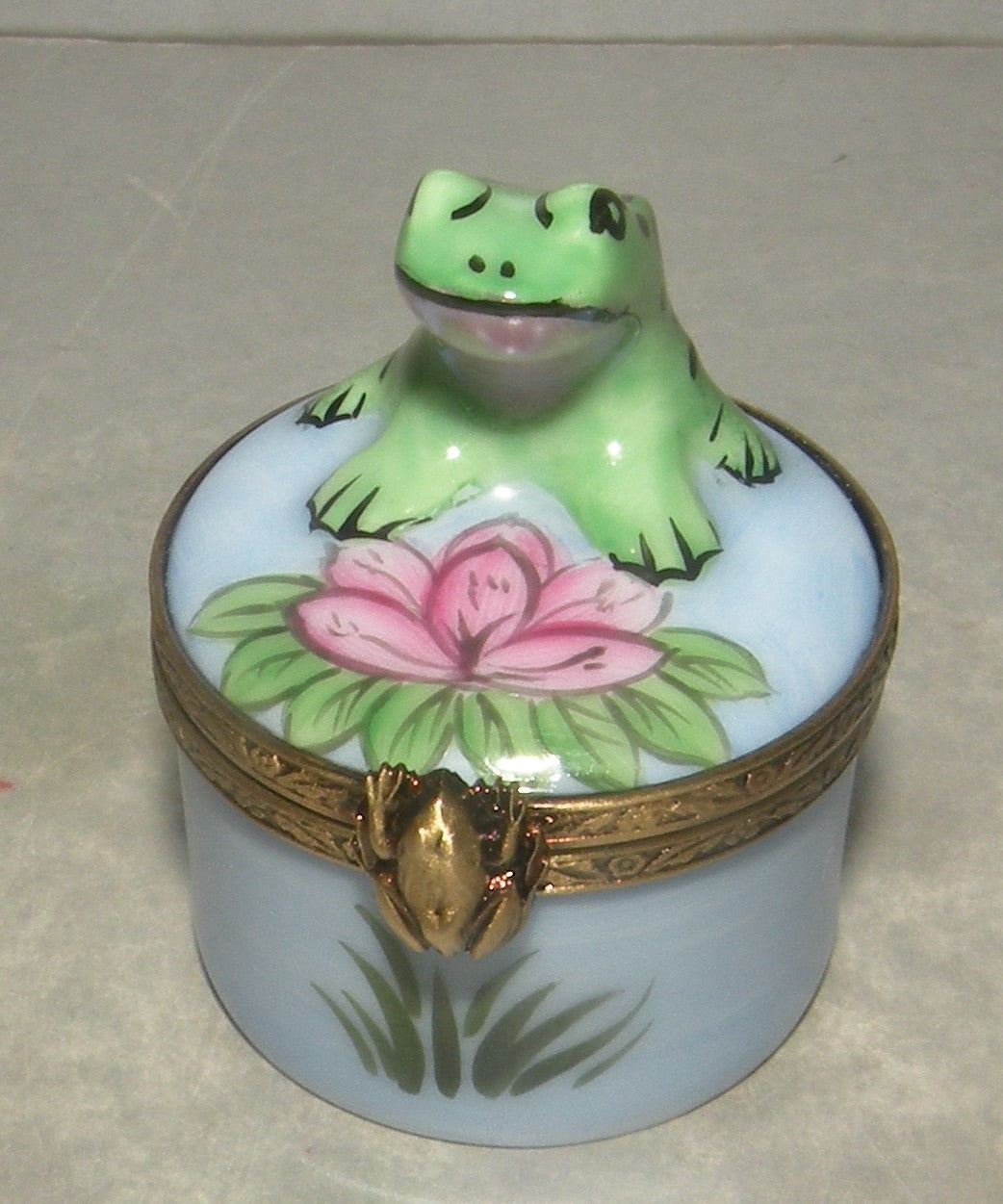 Small Frog, Limoges Box Number 31