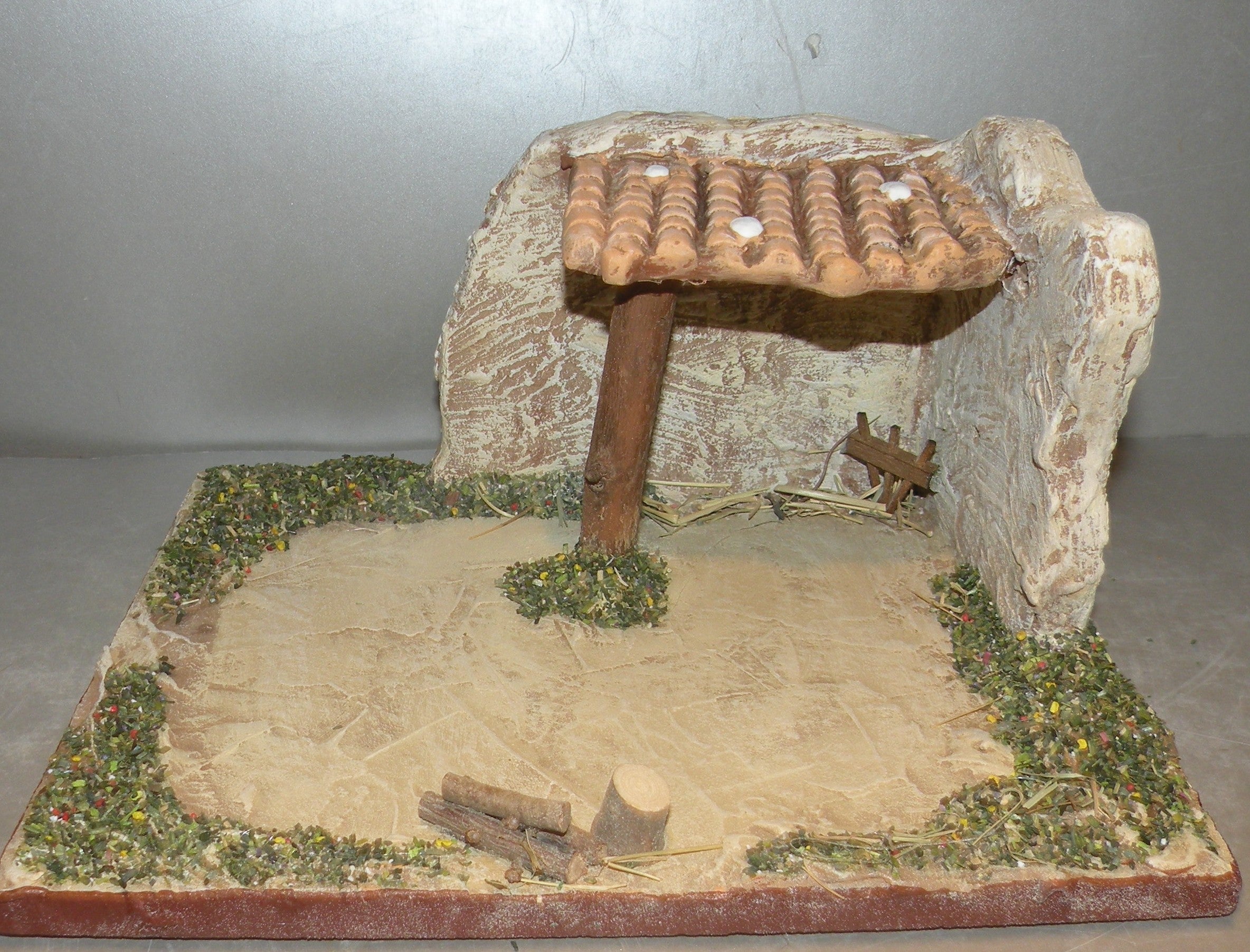 Small Stable Ruin ,  Didier 4- 6-7 Cm
