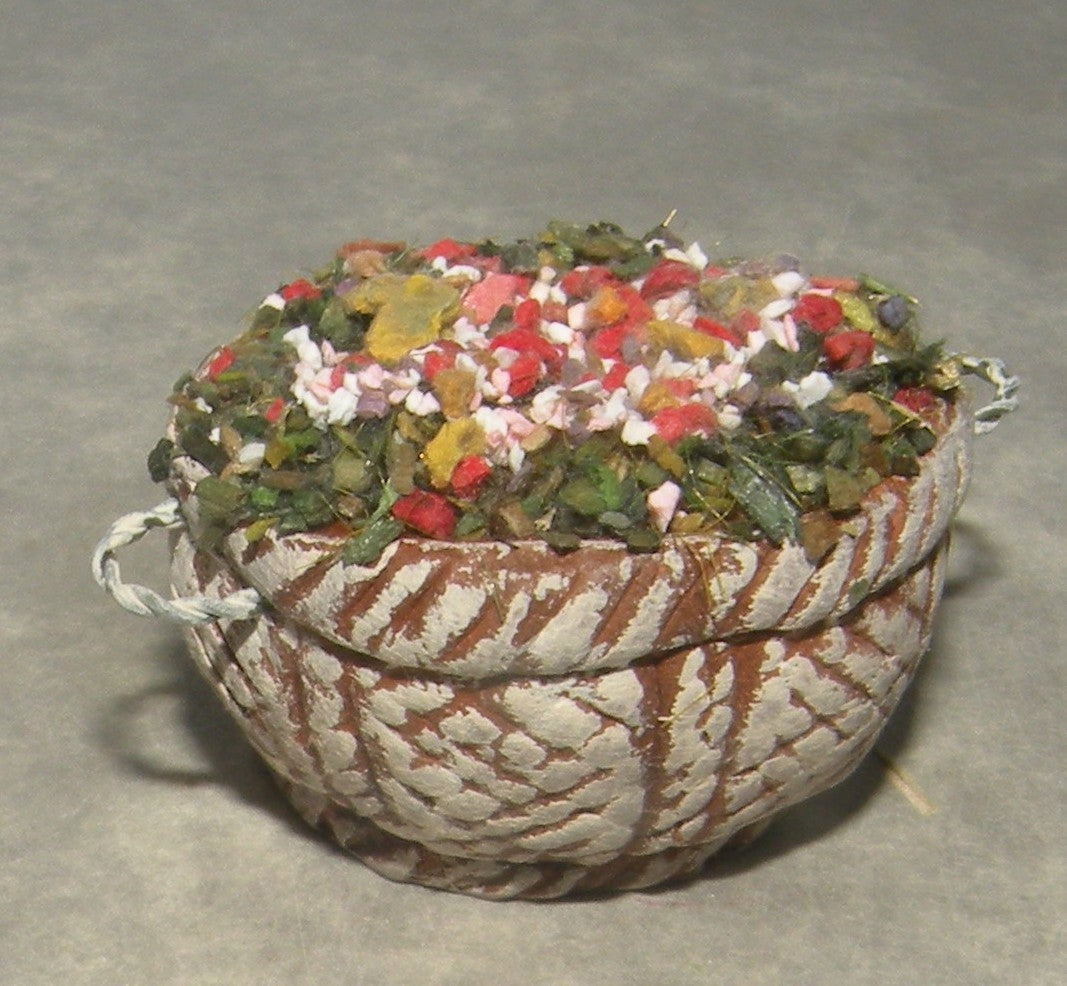 Basket of Flowers  Didier 7 - 6 Cm