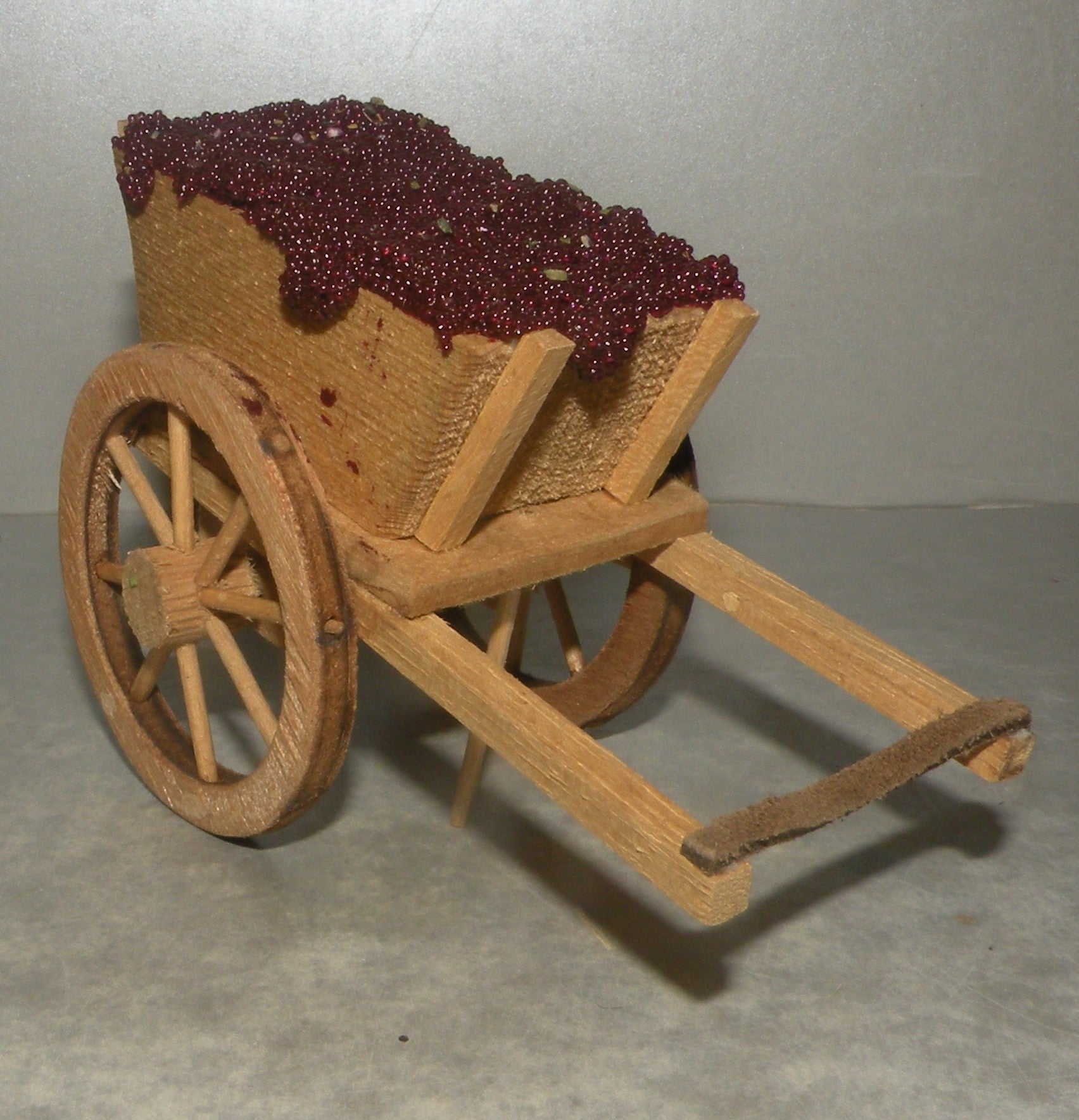 Cart of Grapes  Didier 10 - 7 - 6 Cm