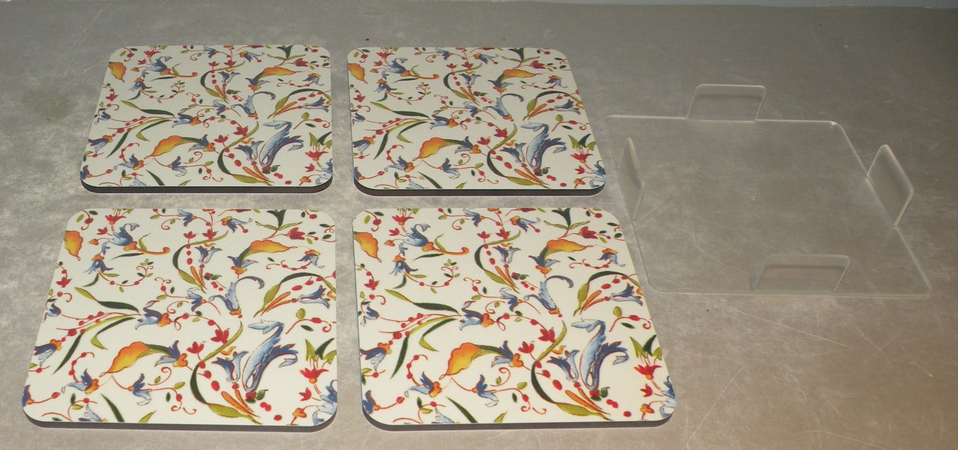 Set of 4 Glass Coaster, new in 2022 Toscana