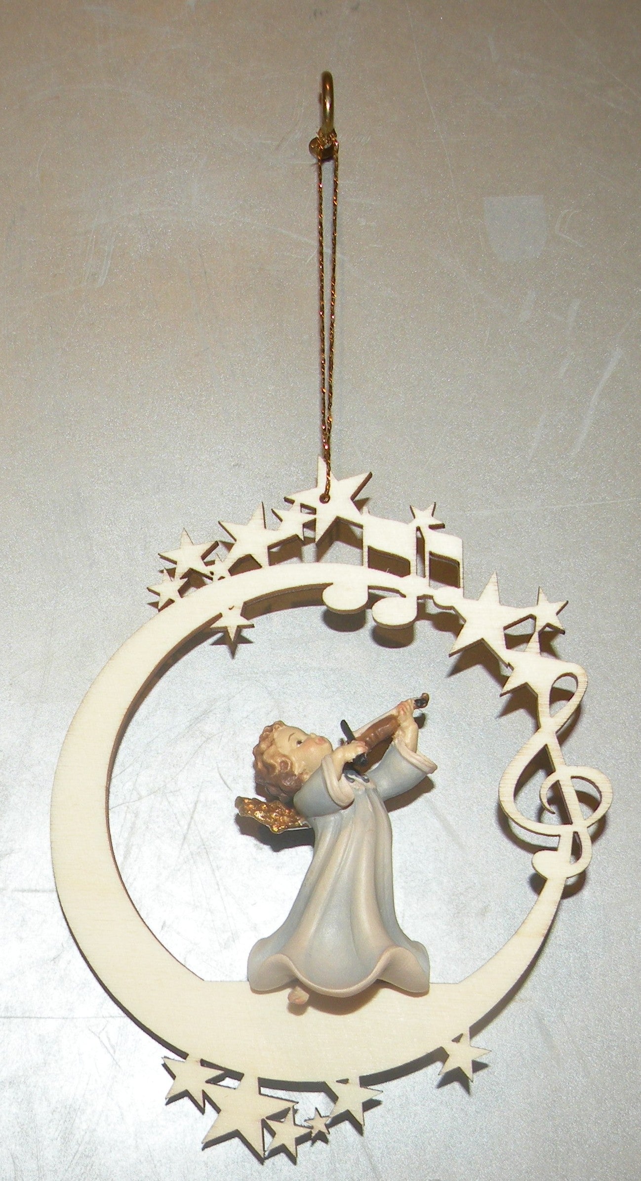 Angel with Violin On The Moon & Stars - 08000 - E