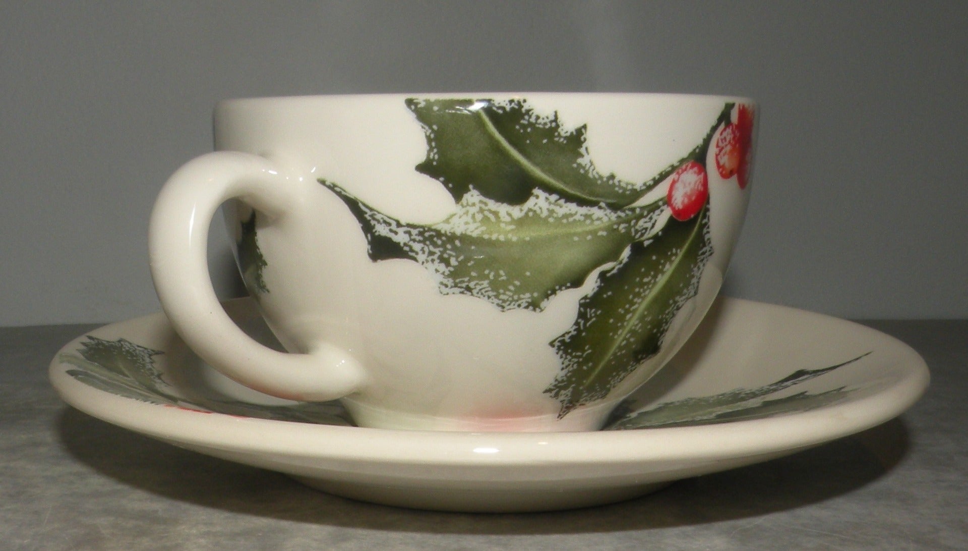 Tea Cup & Saucer, Holly