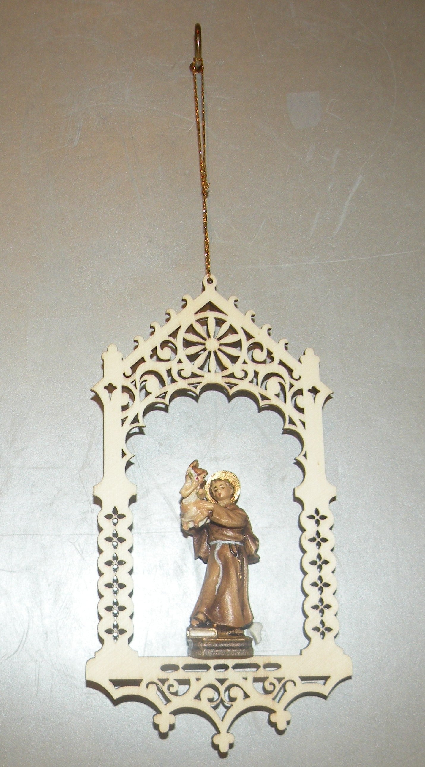 St.Anthony of Padua in niche  - 08310