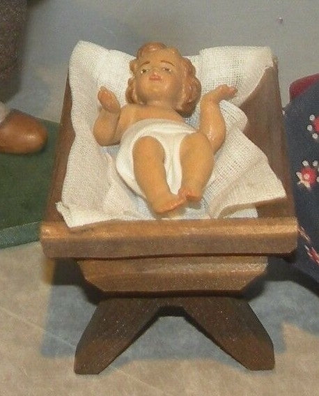Infant Jesus with cradle - 2 pieces  , Nativity Dressed 20 Cm