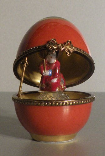 Egg with perfum Bottle, Limoges Box number 158