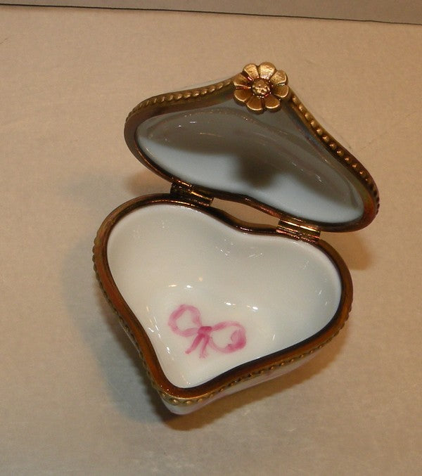 Heart Baby Tooth, Limoges Box number 77