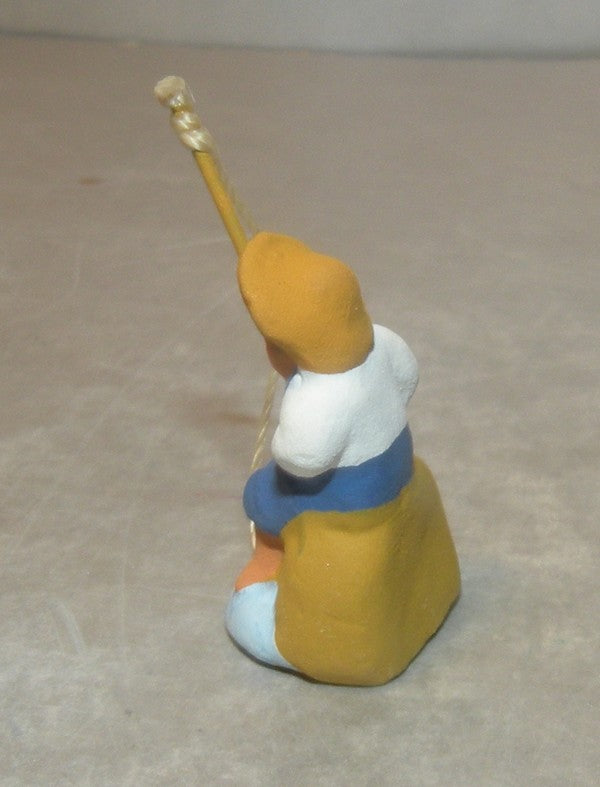 Fisherman sitting, ( 132 ) Fouque 2cm