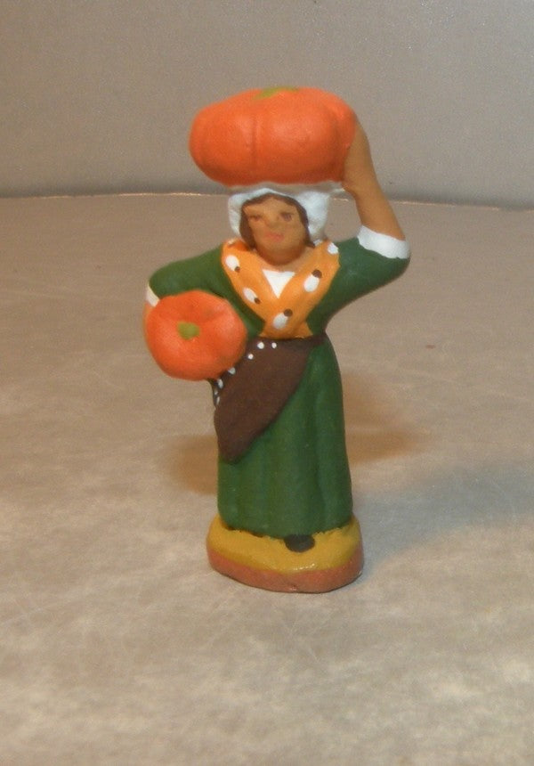 Woman carrying pumpkins, ( 176 ) Fouque 2cm