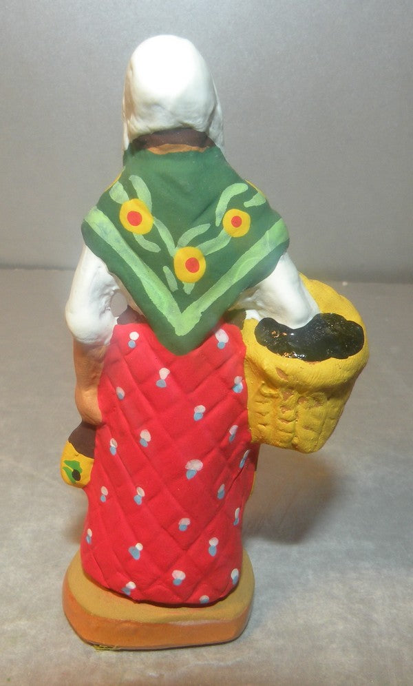 Provencal lady carrying olives, Fouque 6cm