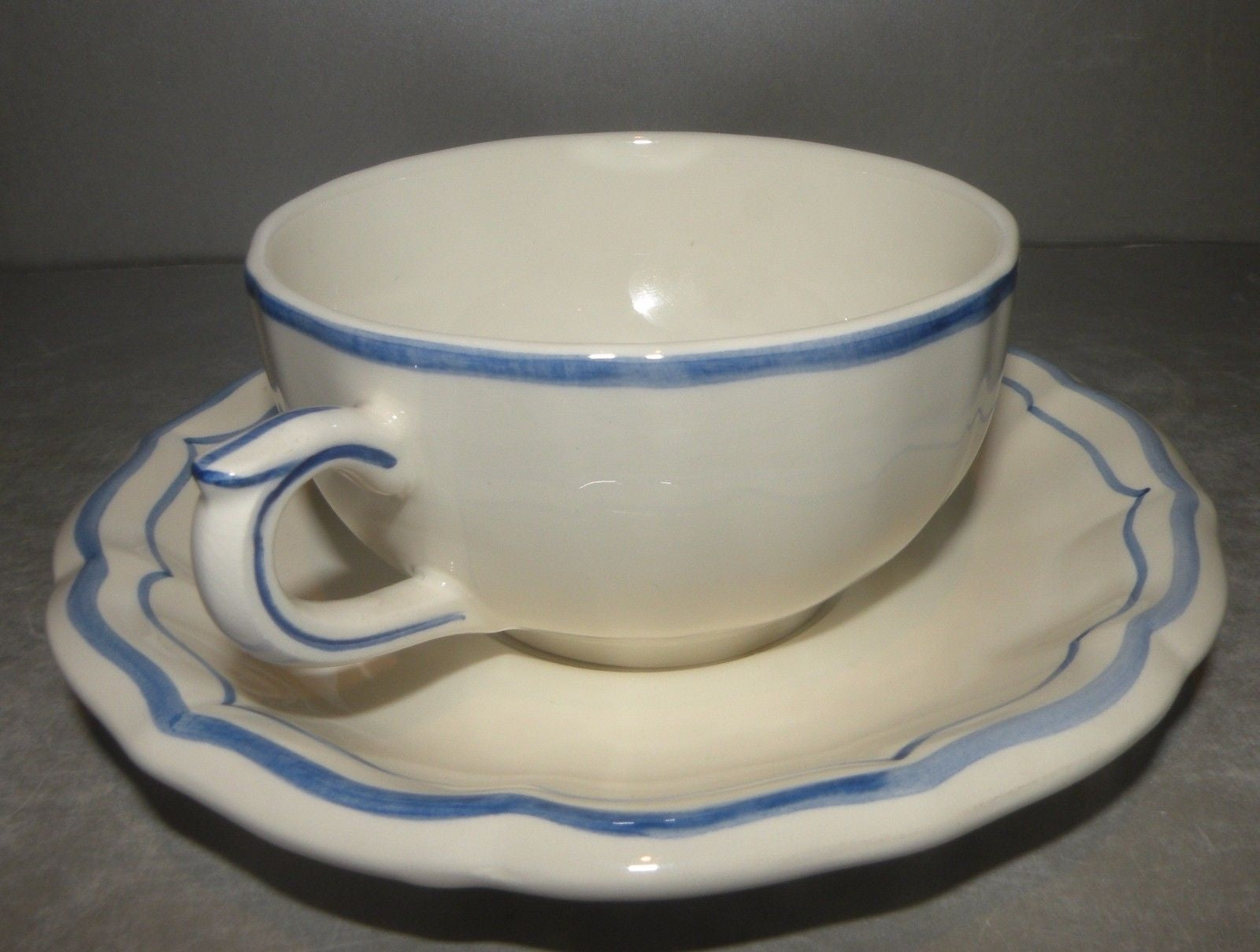 Tea Cup & Saucer , Filets Bleu