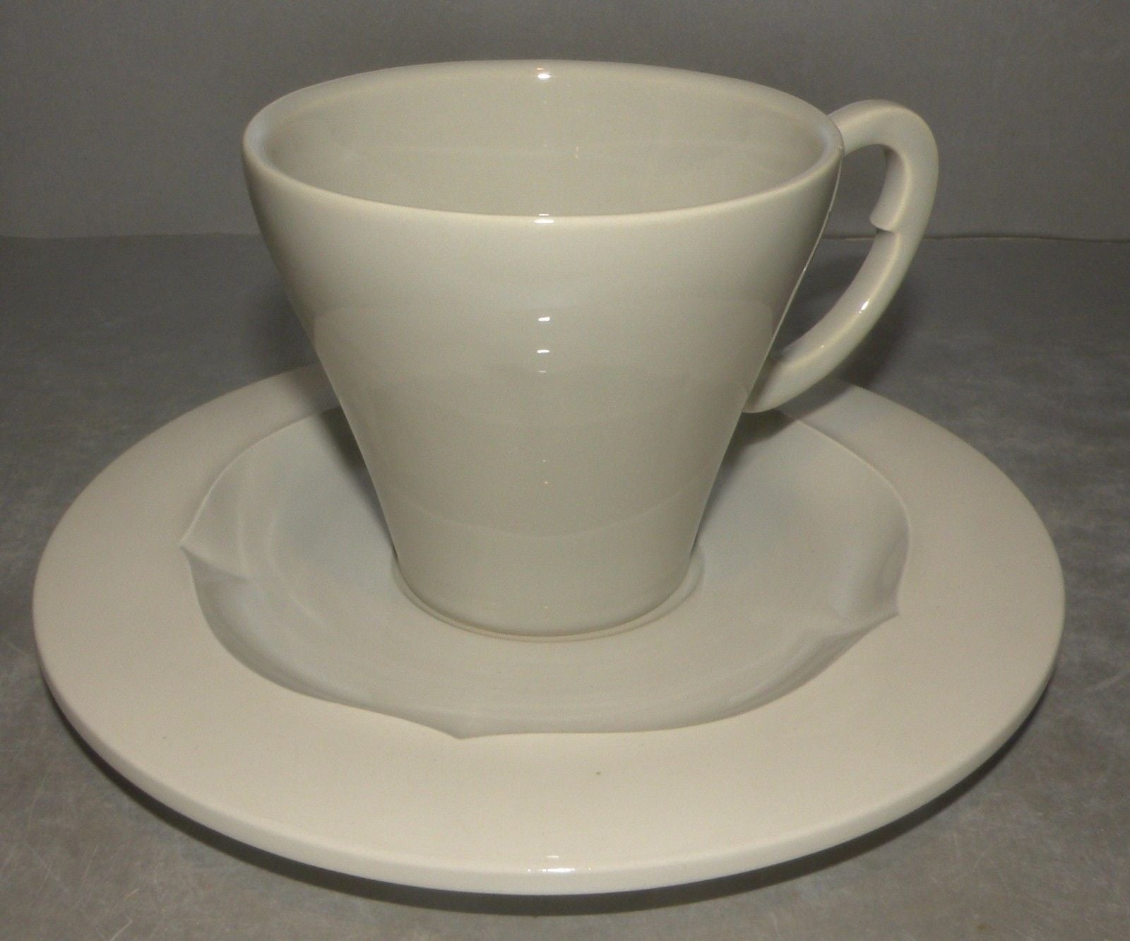 Tea Cup & Saucer, Evol Grey